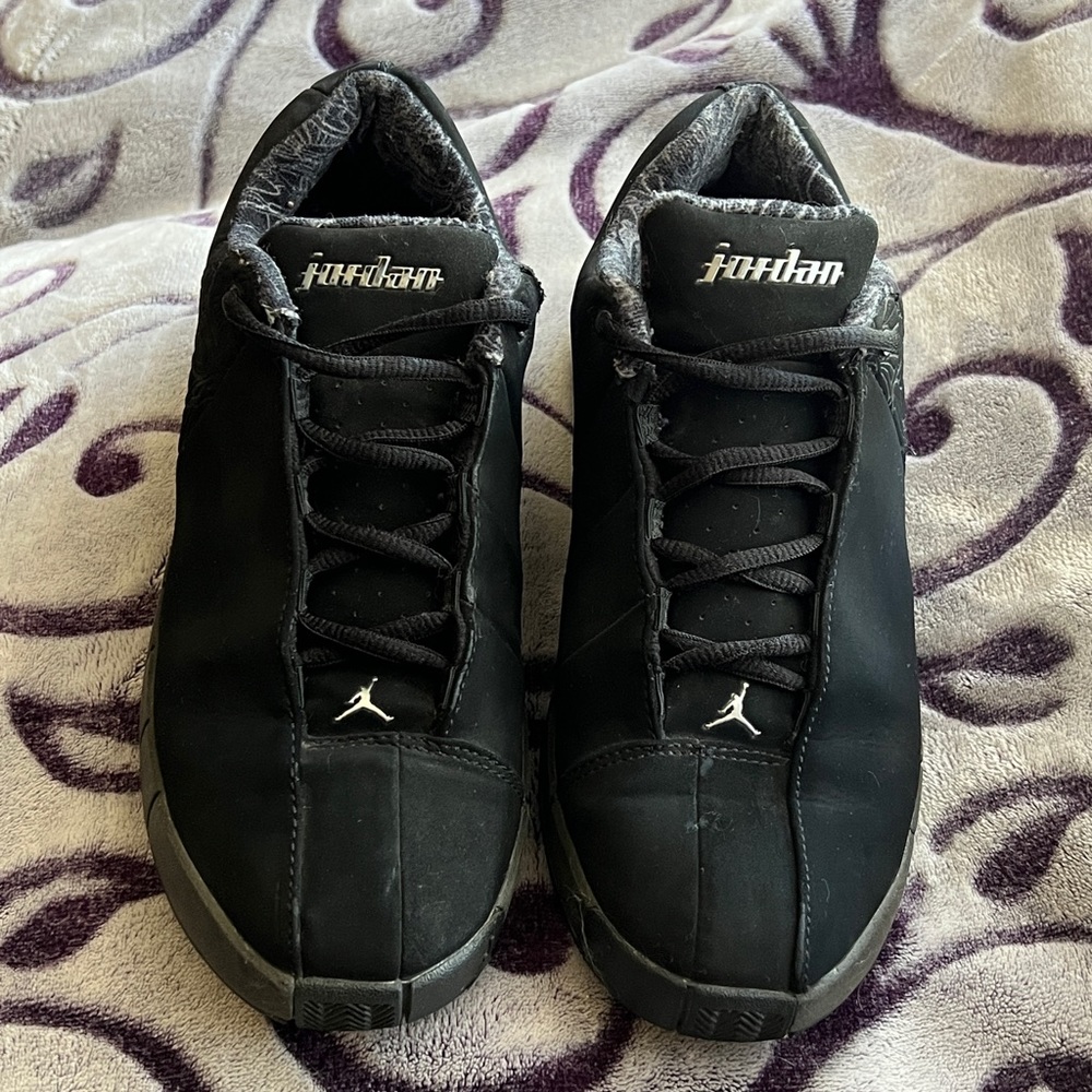 Jordan TE 2 Low Triple Black size 6Y